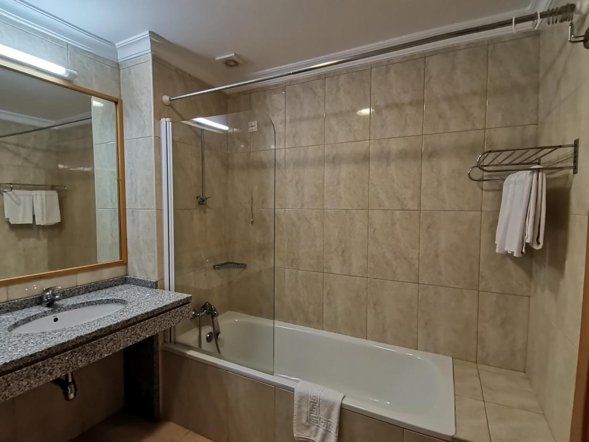 Hotel Quinta Dos Cedros Celorico Da Beira Cameră foto